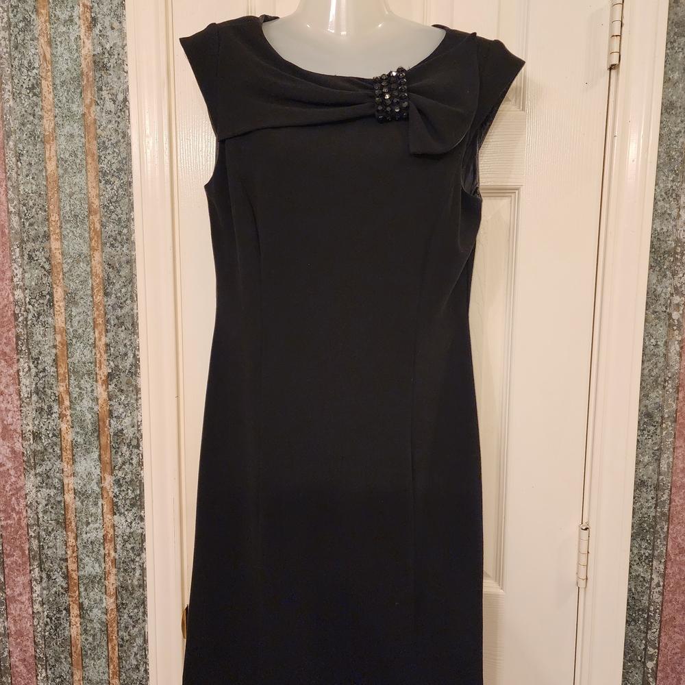 Sandra Darren Black Midi Dress with Beaded Bow
